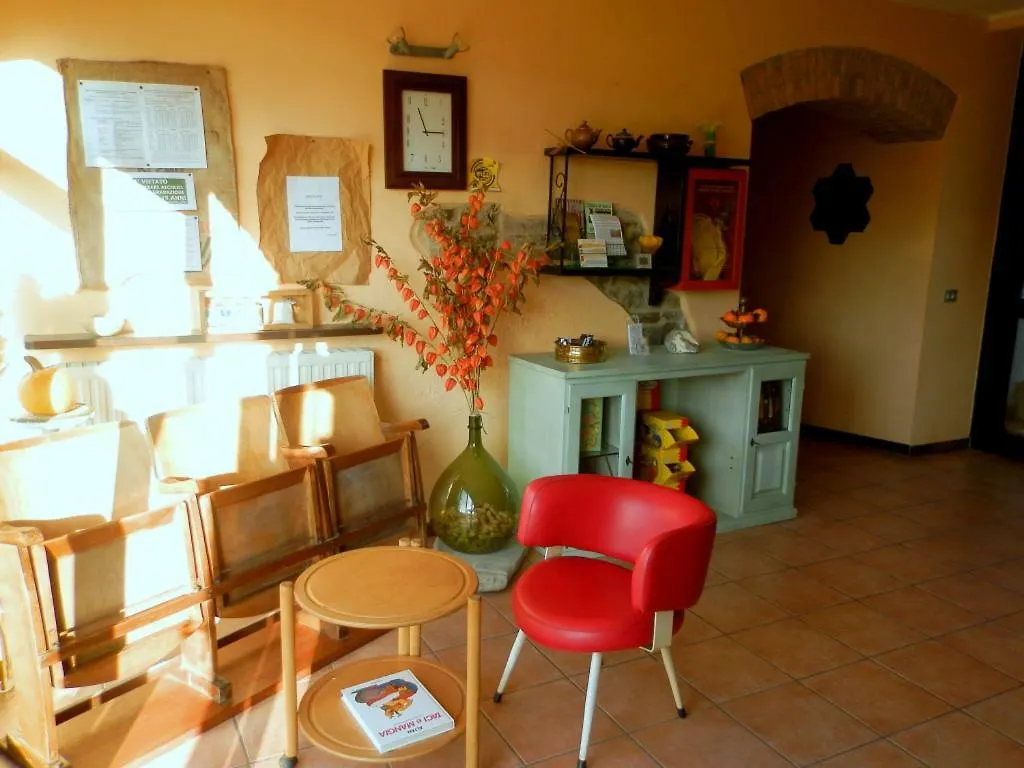 Hostal Ostello Il Gruccione Vigoleno